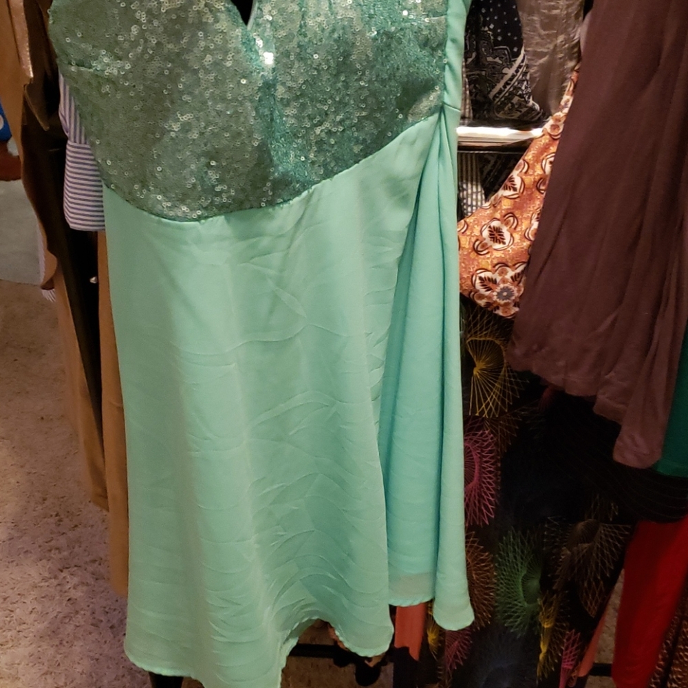 Gorgeous real sequin flowy mini dress
